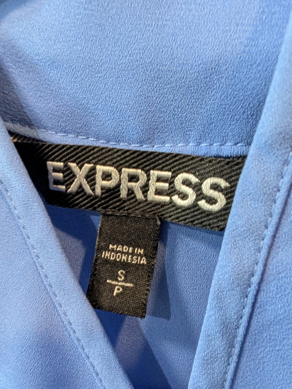 Express Blue Button-Front Ruffle Sleeve Top | SP - Picture 3 of 4